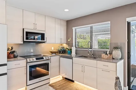3605 S Lake Drive Boynton Beach FL 33435