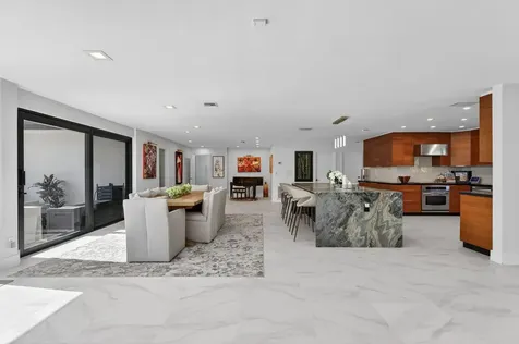 2648 Ne 37th Drive Fort Lauderdale FL 33308