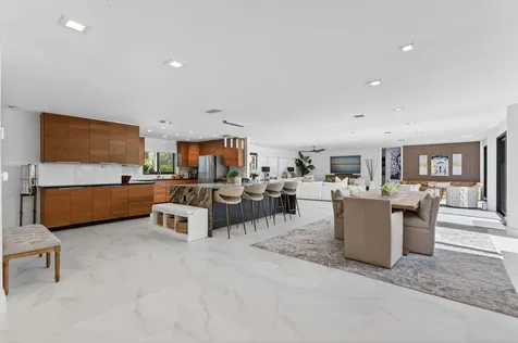 2648 Ne 37th Drive Fort Lauderdale FL 33308