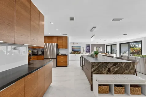 2648 Ne 37th Drive Fort Lauderdale FL 33308