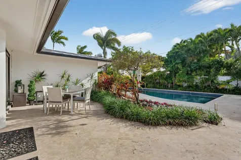 2648 Ne 37th Drive Fort Lauderdale FL 33308