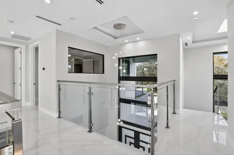 750 Ne 16th Avenue Fort Lauderdale FL 33304