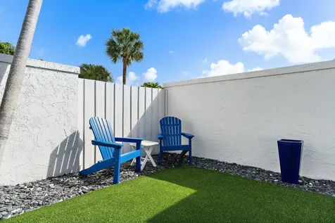 102 W Sandpiper Circle Jupiter FL 33477