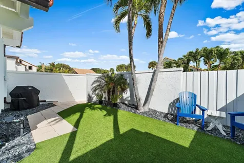 102 W Sandpiper Circle Jupiter FL 33477