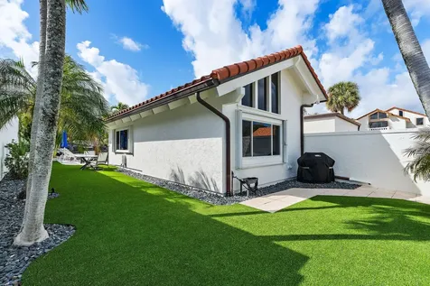 102 W Sandpiper Circle Jupiter FL 33477