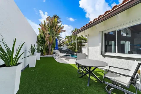 102 W Sandpiper Circle Jupiter FL 33477