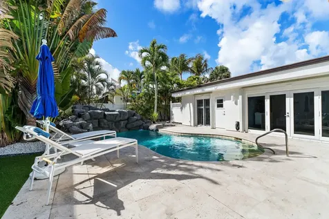 102 W Sandpiper Circle Jupiter FL 33477