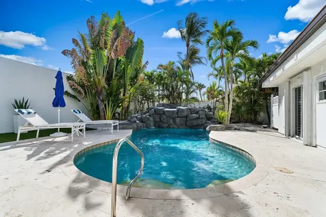102 W Sandpiper Circle Jupiter FL 33477