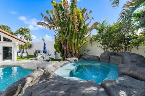 102 W Sandpiper Circle Jupiter FL 33477