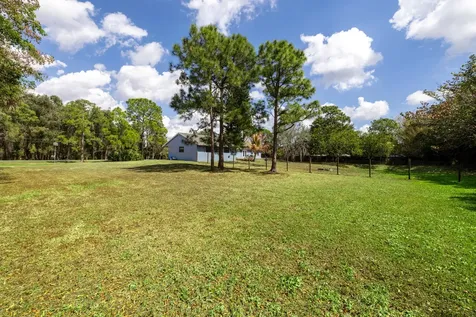 15400 N 76th Road Loxahatchee FL 33470