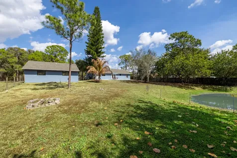 15400 N 76th Road Loxahatchee FL 33470