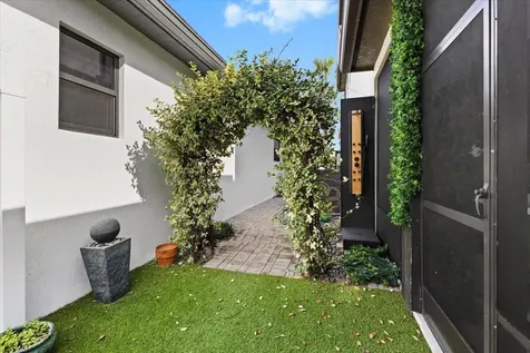 4931 Whispering Way Dania Beach FL 33312