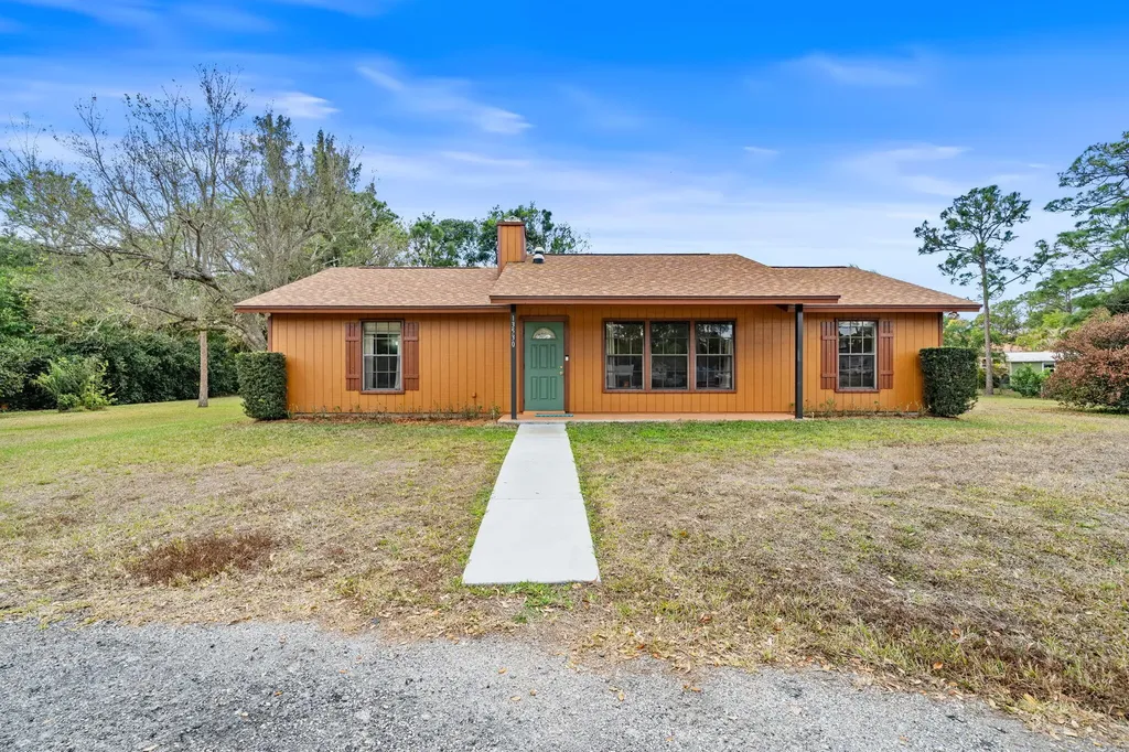 13530 53rd Court The Acreage FL 33411