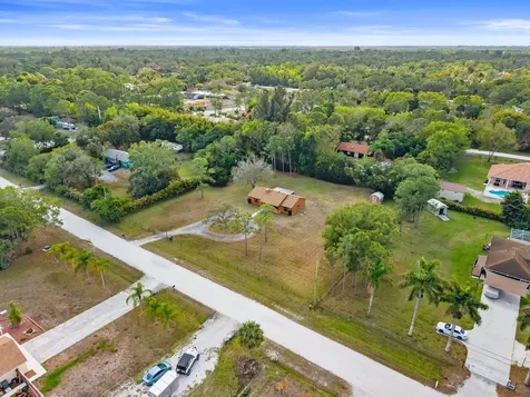 13530 53rd Court The Acreage FL 33411
