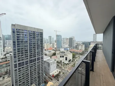 398 Ne 5th Street Miami FL 33132