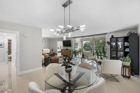 806 Cypress Grove Lane Pompano Beach FL 33069