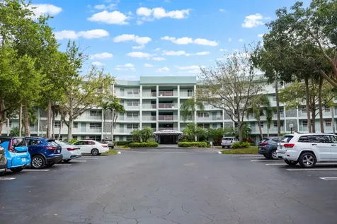 806 Cypress Grove Lane Pompano Beach FL 33069