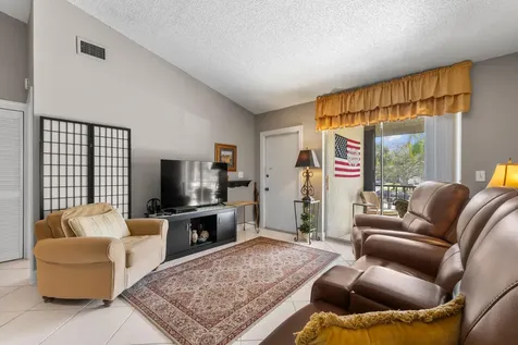 6426 Chasewood Drive Jupiter FL 33458