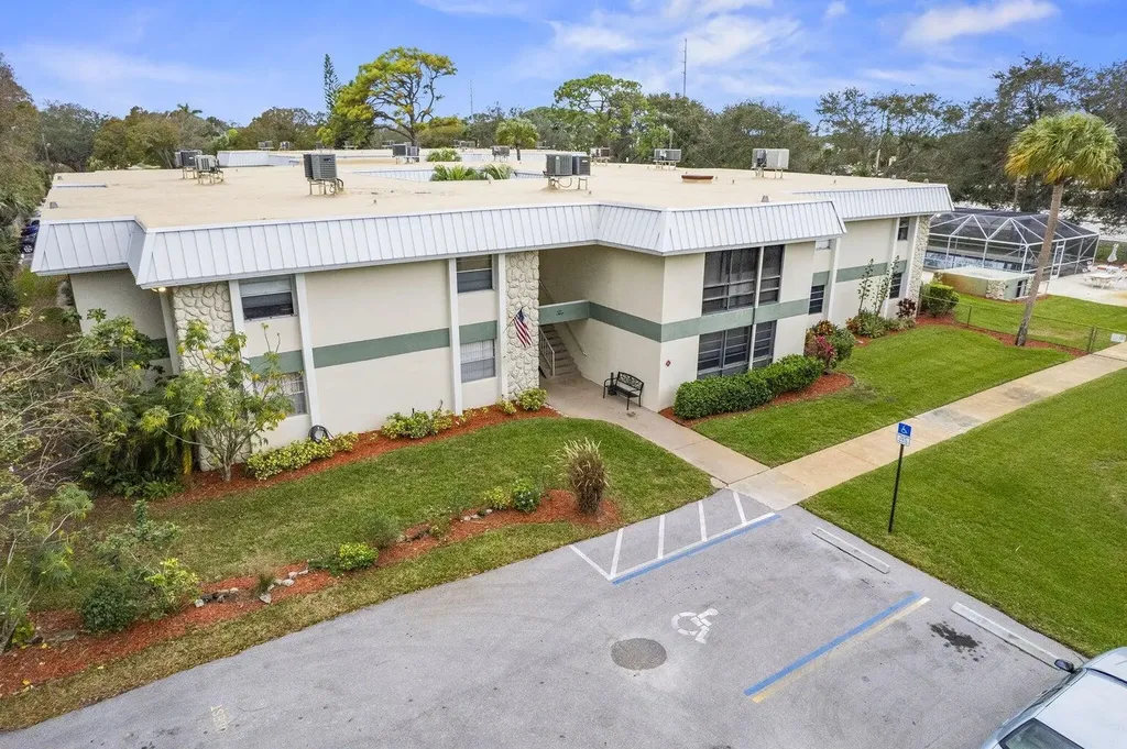 2302 Sunrise Boulevard Fort Pierce FL 34982
