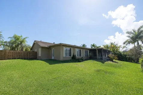 18422 Sw 87th Place Cutler Bay FL 33157