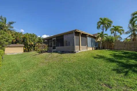 18422 Sw 87th Place Cutler Bay FL 33157