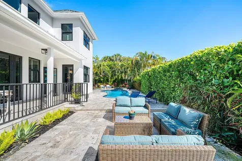 6 Nw 11th Street Delray Beach FL 33444