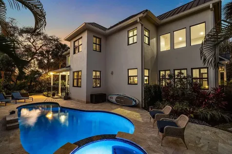 6 Nw 11th Street Delray Beach FL 33444