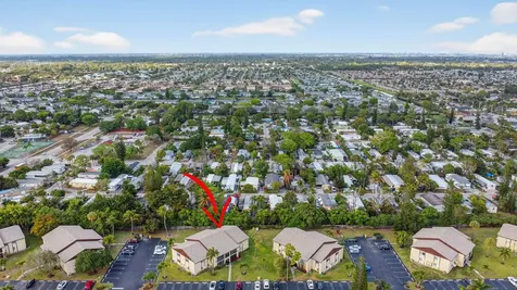 328 Pine Ridge Circle Greenacres FL 33463