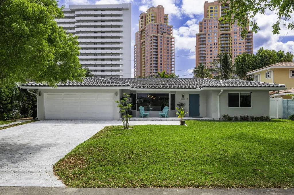 2112 NE 32nd Avenue Fort Lauderdale FL 33305