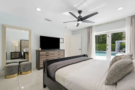 2112 NE 32nd Avenue Fort Lauderdale FL 33305