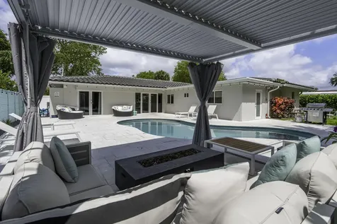 2112 NE 32nd Avenue Fort Lauderdale FL 33305