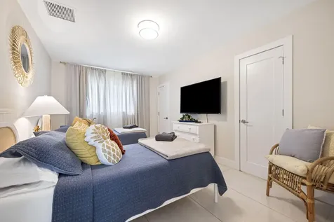2112 NE 32nd Avenue Fort Lauderdale FL 33305