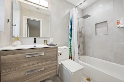 2112 NE 32nd Avenue Fort Lauderdale FL 33305
