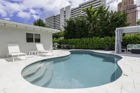 2112 NE 32nd Avenue Fort Lauderdale FL 33305