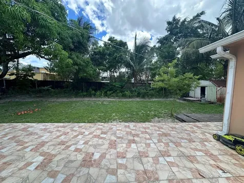 5640 Tyler Street Hollywood FL 33021