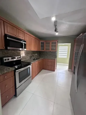 5640 Tyler Street Hollywood FL 33021