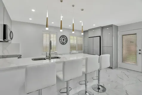 450 Normandy J Delray Beach FL 33484