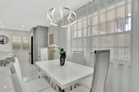 450 Normandy J Delray Beach FL 33484