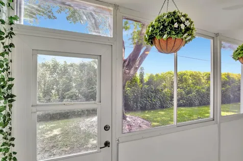 450 Normandy J Delray Beach FL 33484