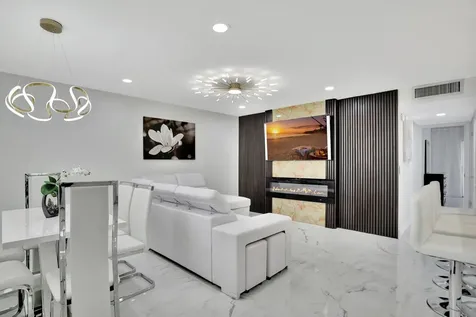 450 Normandy J Delray Beach FL 33484