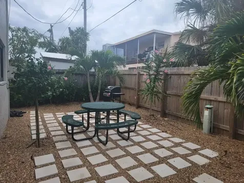 523 SE 20th Court Boynton Beach FL 33435