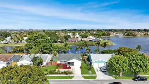 7903 Burlwood Lane Lake Worth FL 33467