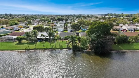 7903 Burlwood Lane Lake Worth FL 33467