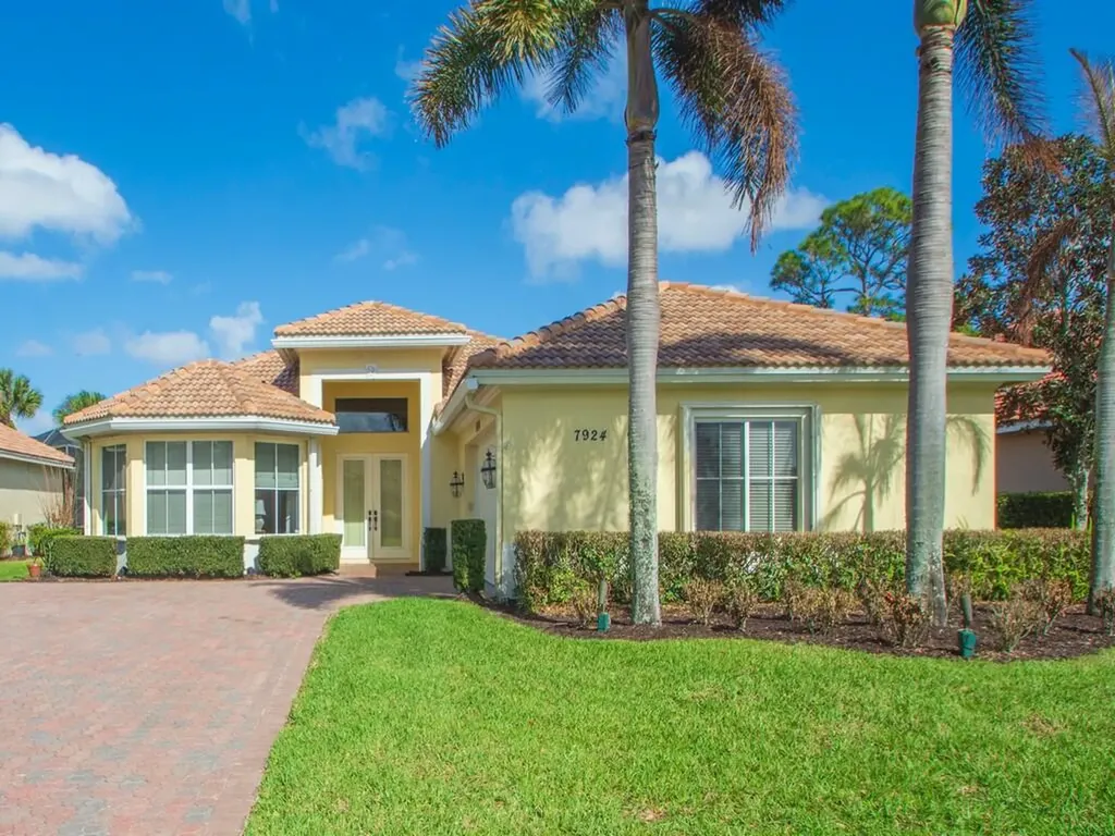 7924 Links Way Port Saint Lucie FL 34986
