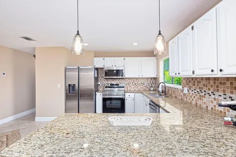 2142 Se Watercrest Street Port Saint Lucie FL 34984