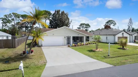 1641 Se Clearmont Street Port Saint Lucie FL 34983