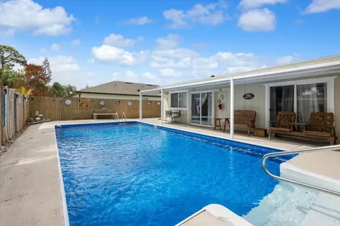 1641 Se Clearmont Street Port Saint Lucie FL 34983