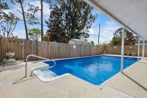 1641 Se Clearmont Street Port Saint Lucie FL 34983