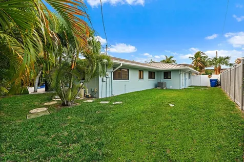 1120 Singer Drive Riviera Beach FL 33404