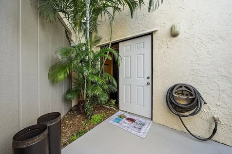 1605 S Us Highway 1 Jupiter FL 33477